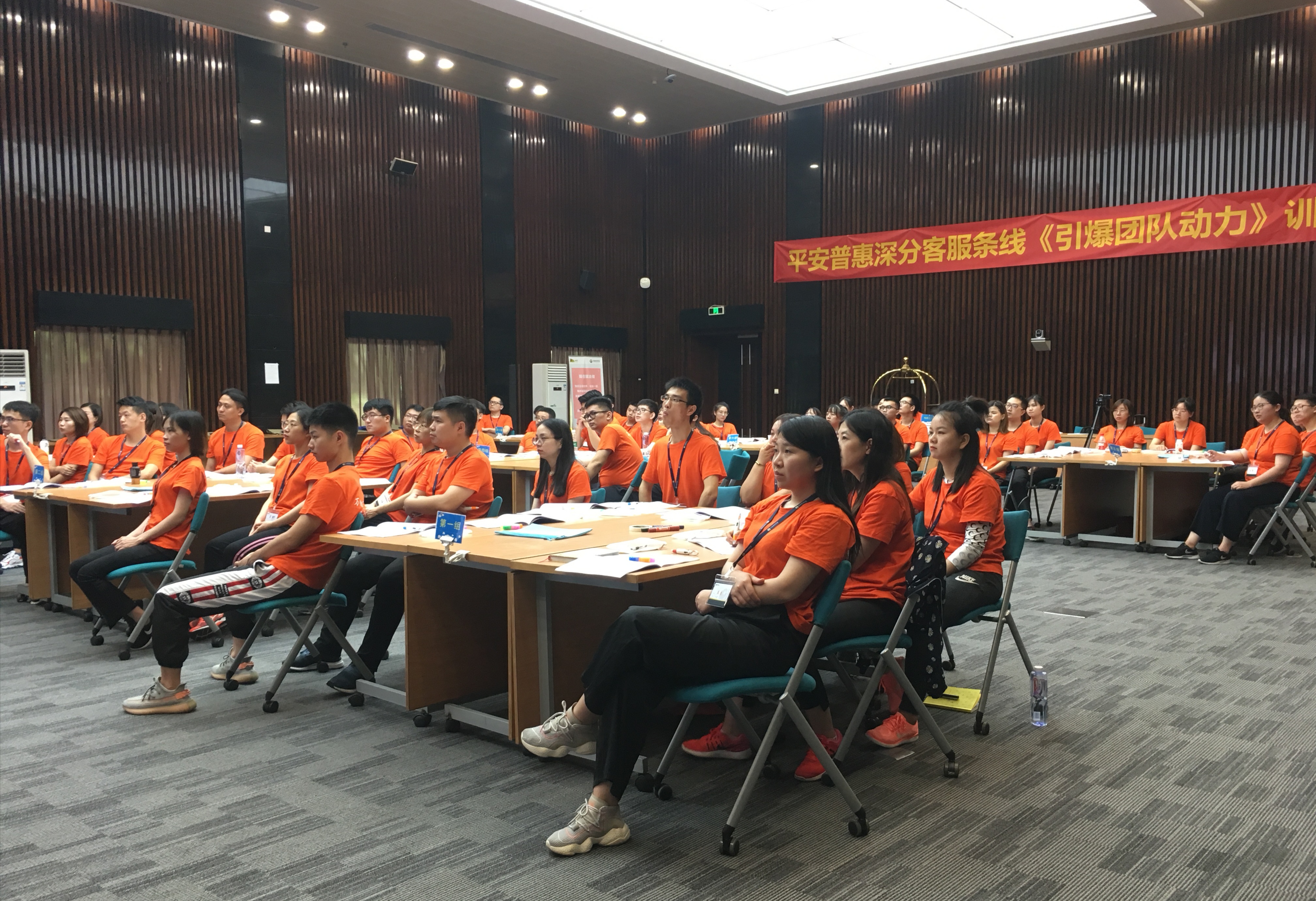 小辉付公司客服人工电话 小辉付公司客服人工电话